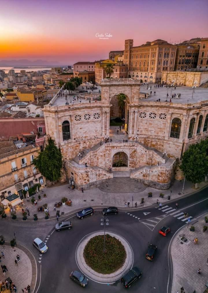 Lu House Appartamento Bastione Cagliari Exterior foto
